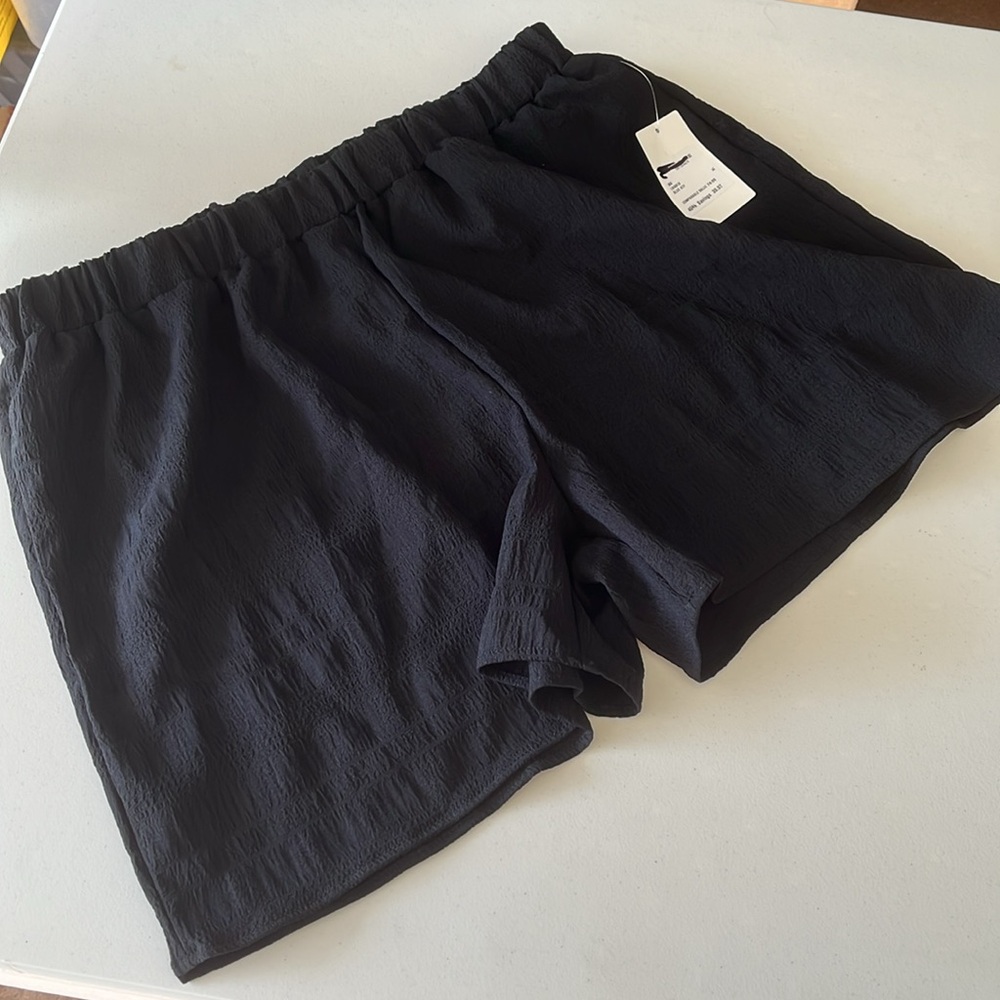 #2903 NWT Nordstrom Rack  Crepe Shorts